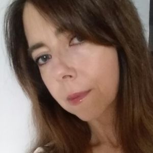 Meet your Posher, Angie